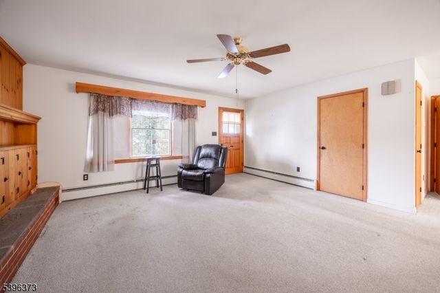 81 Elwood Ave, Flemington Boro, NJ 08822