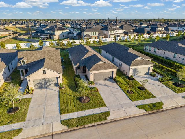 7747 Rolling Stone Drive, Fulshear, TX 77441