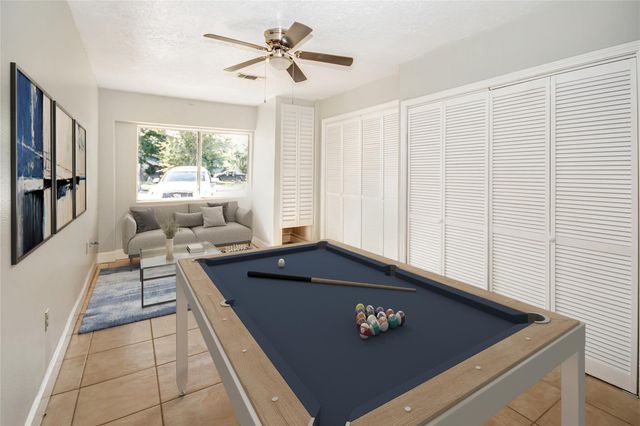 10902 Mosscrest Drive, Houston, TX 77048