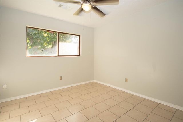 10902 Mosscrest Drive, Houston, TX 77048