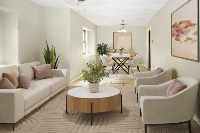 10902 Mosscrest Drive, Houston, TX 77048