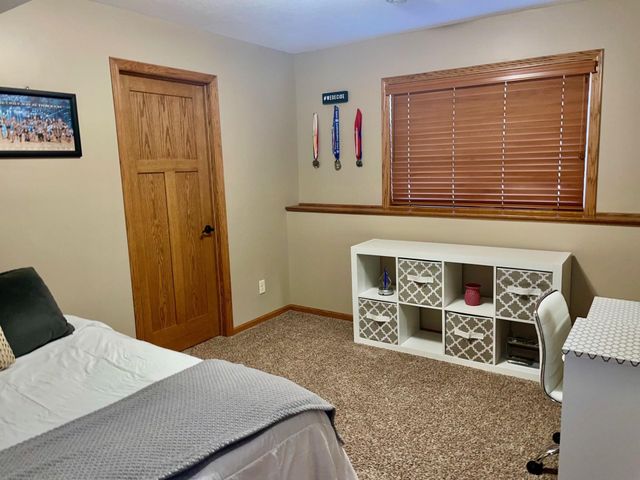 1409 28th Street SW, Austin, MN 55912