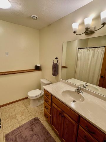 1409 28th Street SW, Austin, MN 55912
