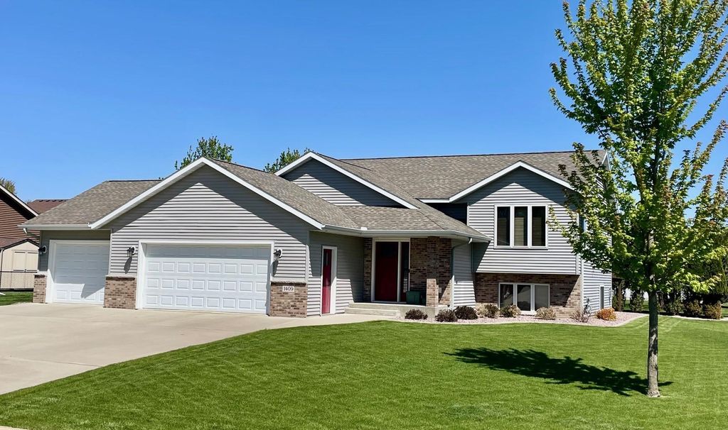 1409 28th Street SW, Austin, MN 55912