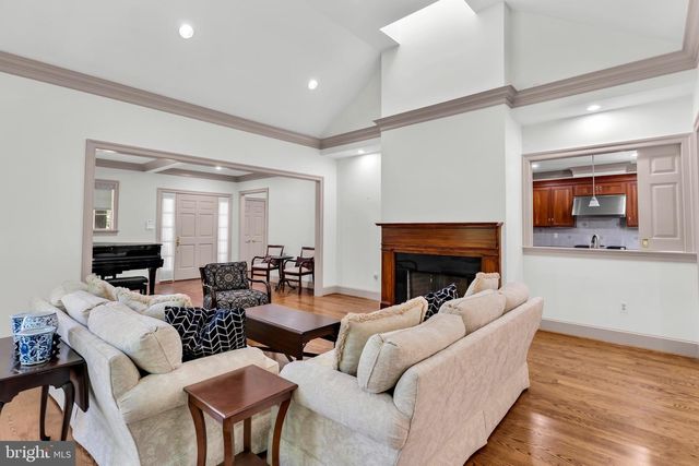 11036 POPES HEAD ROAD, Fairfax, VA 22030