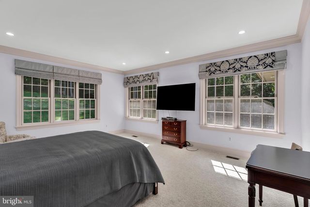 11036 POPES HEAD ROAD, Fairfax, VA 22030