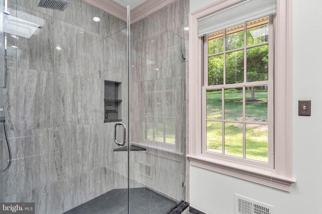 11036 POPES HEAD ROAD, Fairfax, VA 22030