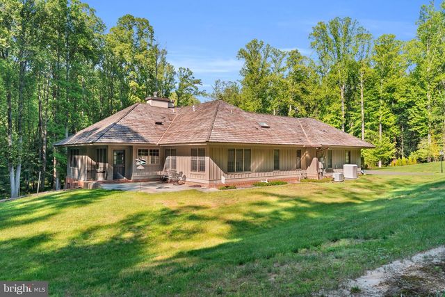 11036 POPES HEAD ROAD, Fairfax, VA 22030