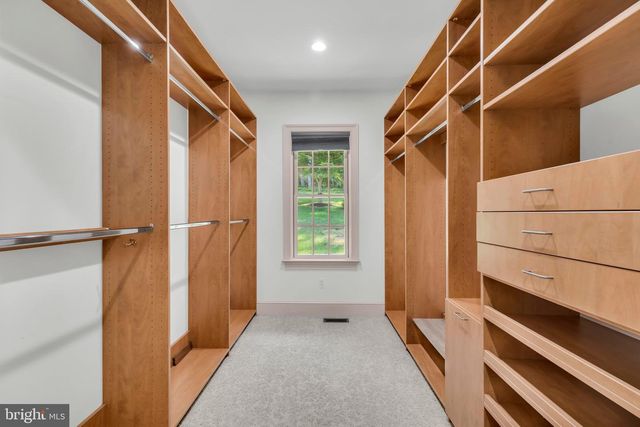 11036 POPES HEAD ROAD, Fairfax, VA 22030