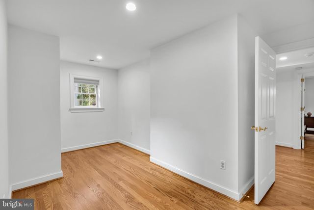 11036 POPES HEAD ROAD, Fairfax, VA 22030