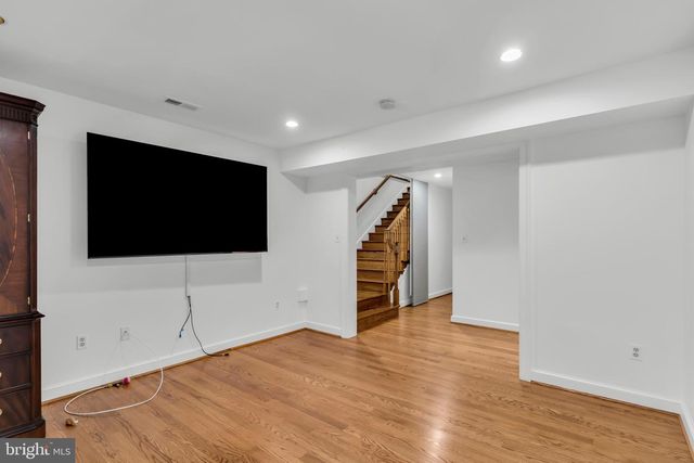 11036 POPES HEAD ROAD, Fairfax, VA 22030