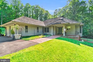 11036 POPES HEAD ROAD, Fairfax, VA 22030