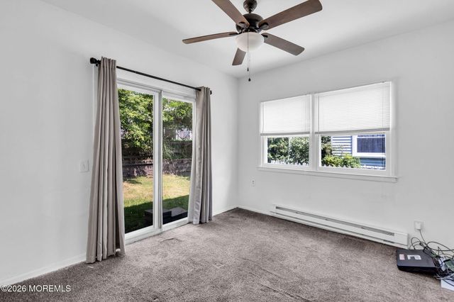 14 S Chestnut Avenue, Whiting, NJ 08759