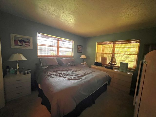 561 DURHAM T T, Deerfield Beach, FL 33442