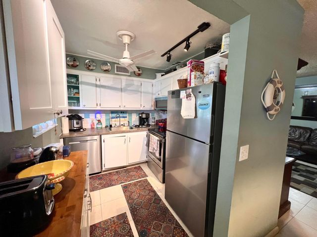 561 DURHAM T T, Deerfield Beach, FL 33442