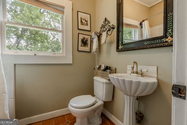 5 W Oak Street, Luthersville, GA 30251