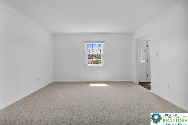 3485 Michigan Court, Bethlehem Twp, PA 18020