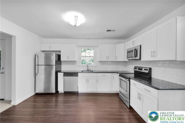 3485 Michigan Court, Bethlehem Twp, PA 18020