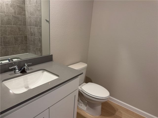 1709 Robinson Dr, Brenham, TX 77833