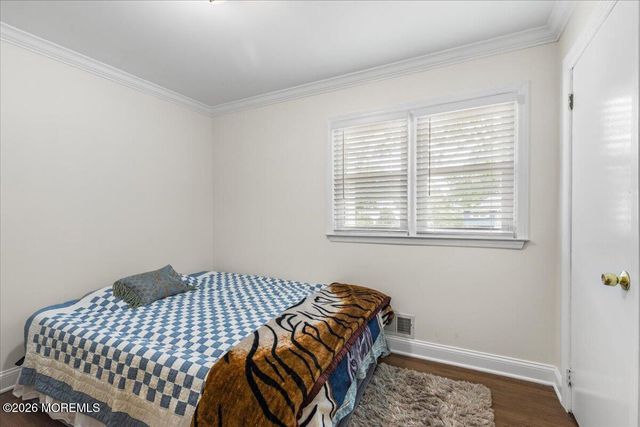 111 Oak Ridge Parkway, Toms River, NJ 08755