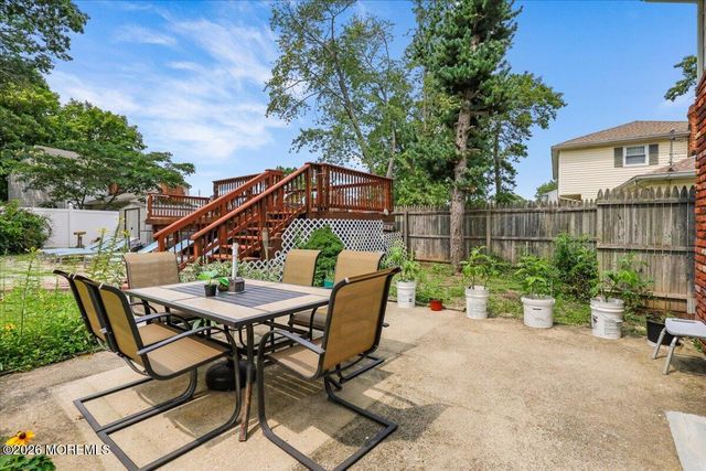 111 Oak Ridge Parkway, Toms River, NJ 08755