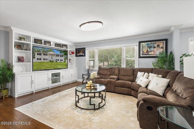 111 Oak Ridge Parkway, Toms River, NJ 08755