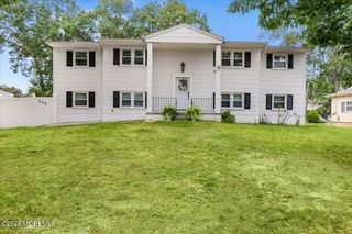 111 Oak Ridge Parkway, Toms River, NJ 08755