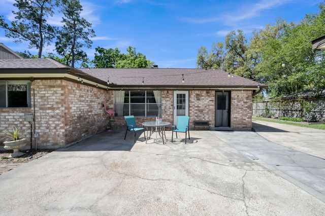 27132 S Harlan Lane, Conroe, TX 77385