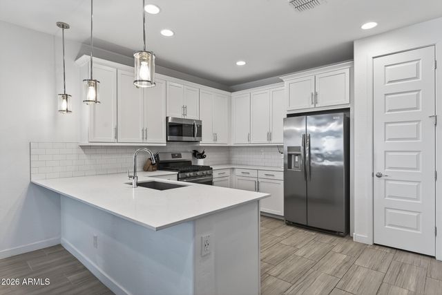 8918 W RANCHO Drive, Glendale, AZ 85305