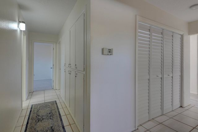 2929 Espanola Street NE, Albuquerque, NM 87110
