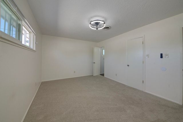 2929 Espanola Street NE, Albuquerque, NM 87110