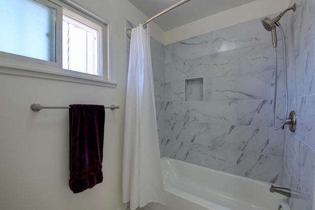 2929 Espanola Street NE, Albuquerque, NM 87110