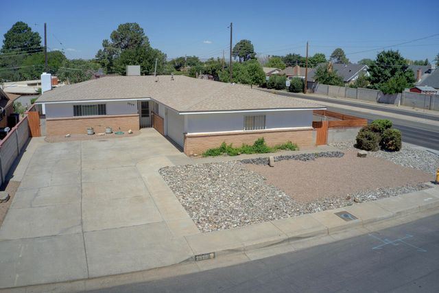 2929 Espanola Street NE, Albuquerque, NM 87110