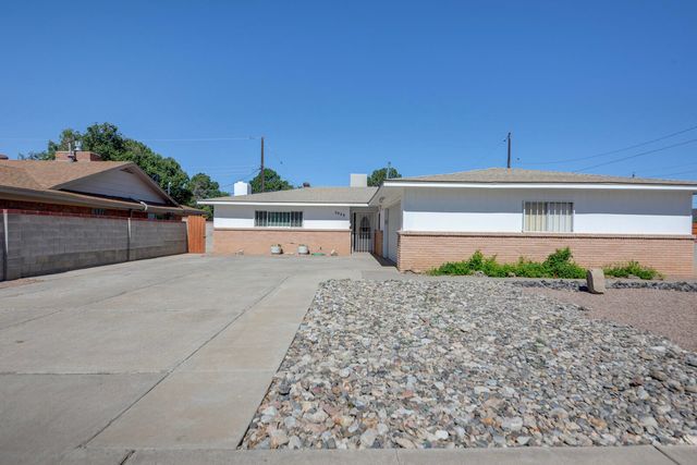 2929 Espanola Street NE, Albuquerque, NM 87110