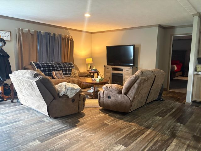 2455 Kentucky 2750, Crab Orchard, KY 40419