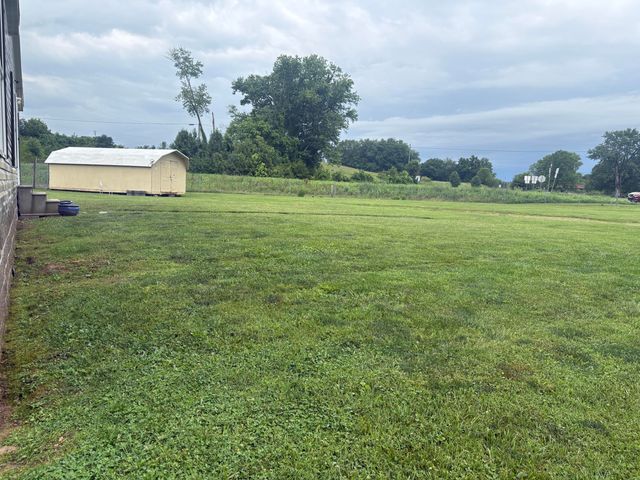 2455 Kentucky 2750, Crab Orchard, KY 40419