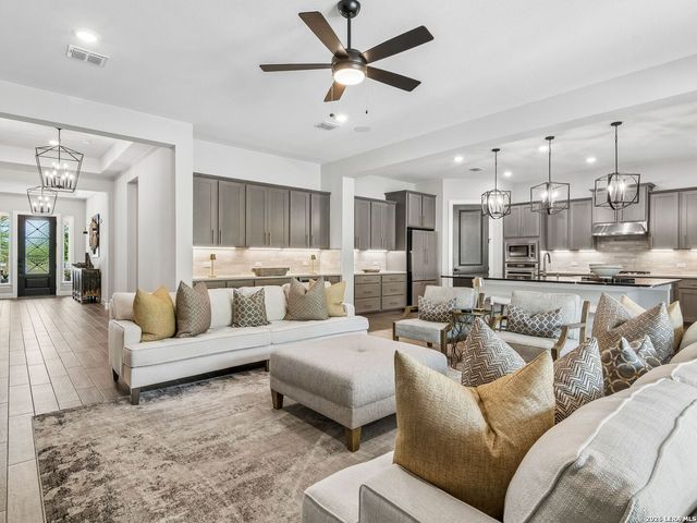 216 Sweeping Sage Ln, San Marcos, TX 78666