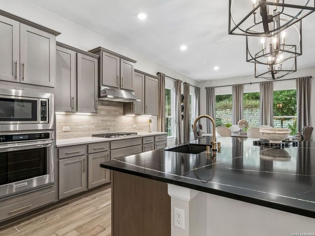 216 Sweeping Sage Ln, San Marcos, TX 78666