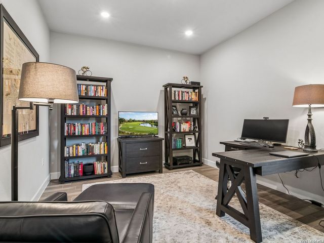 216 Sweeping Sage Ln, San Marcos, TX 78666