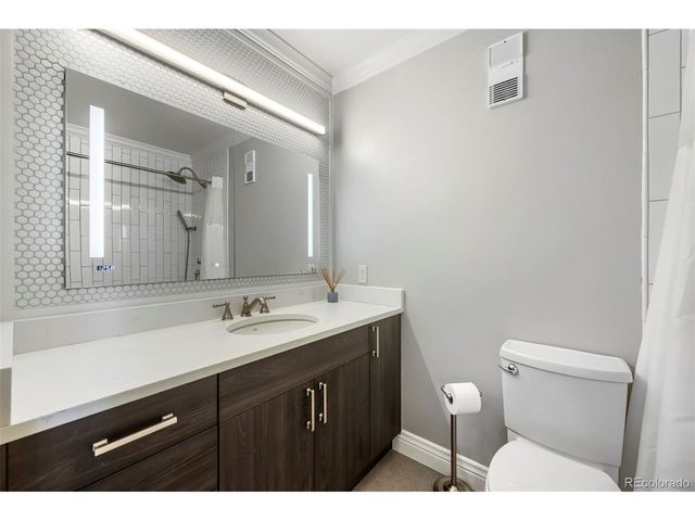 1625 Larimer St 3001, Denver, CO 80202