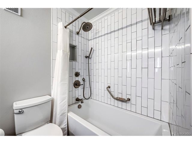 1625 Larimer St 3001, Denver, CO 80202