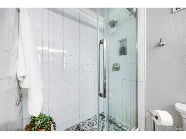 1625 Larimer St 3001, Denver, CO 80202