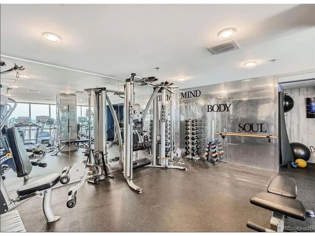 1625 Larimer St 3001, Denver, CO 80202