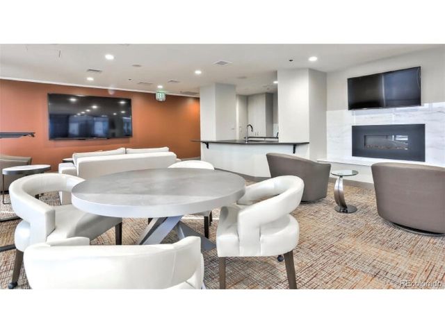1625 Larimer St 3001, Denver, CO 80202