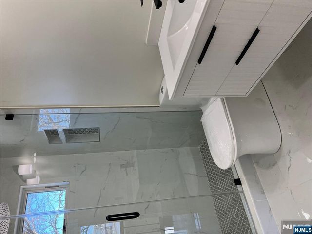 23 Redwood Avenue, Edison, NJ 08817