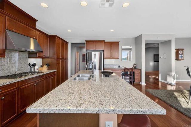 5276 Bella Vista St, Santee, CA 92071