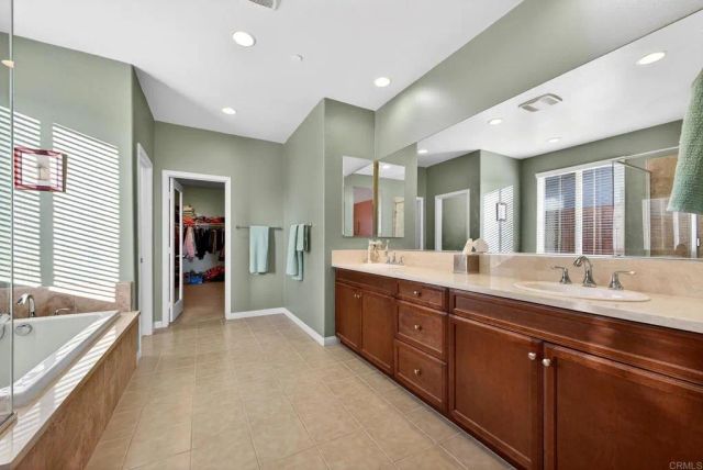 5276 Bella Vista St, Santee, CA 92071