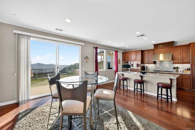 5276 Bella Vista St, Santee, CA 92071