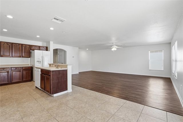 12034 CITRUS LEAF DRIVE, Gibsonton, FL 33534