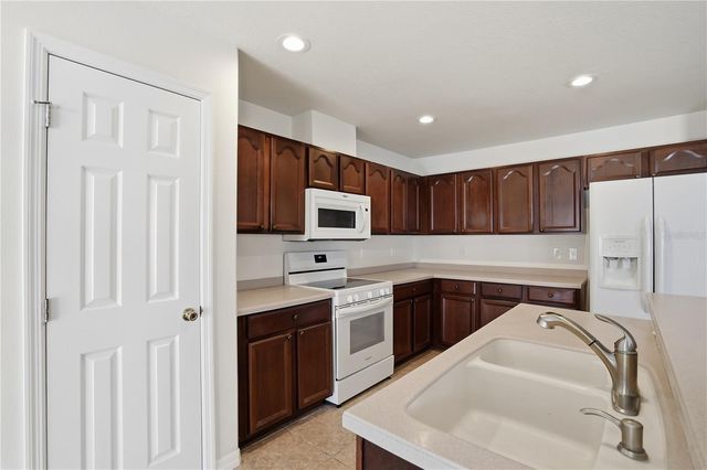 12034 CITRUS LEAF DRIVE, Gibsonton, FL 33534